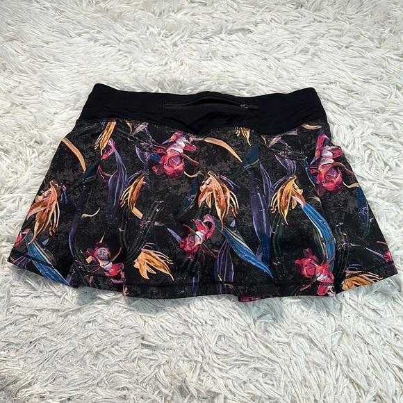 Lululemon Pace Rival Mid-Rise Skirt Veiled Floral Black Multi - Picture 5 of 7